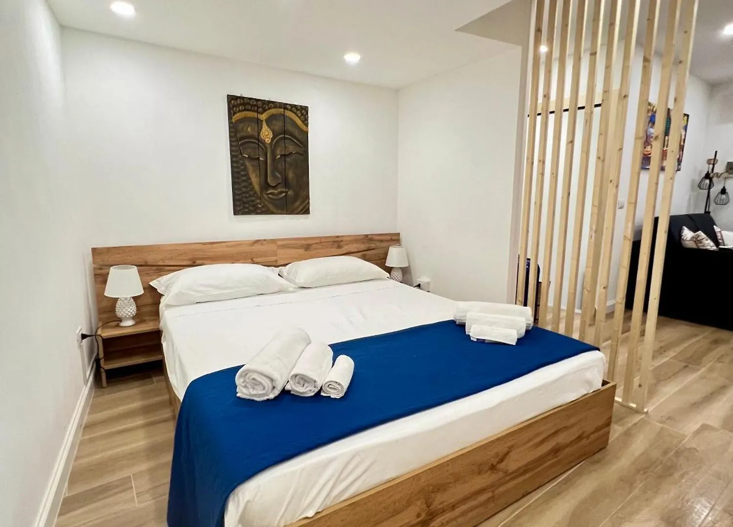 Kensia House - Centro Storico - Stazione Apartment Palermo
